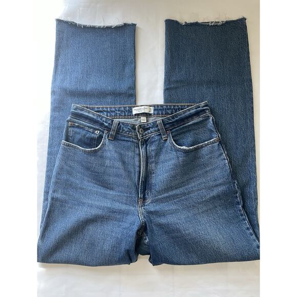 Abercrombie & Fitch The 90's Relaxed High Rise Jeans Curve Love Sz 30L 30 - Picture 1 of 6